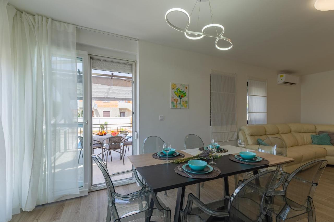 Villa Family And Friends Private Heated Pool With Jacuzzi Zadar Exterior photo