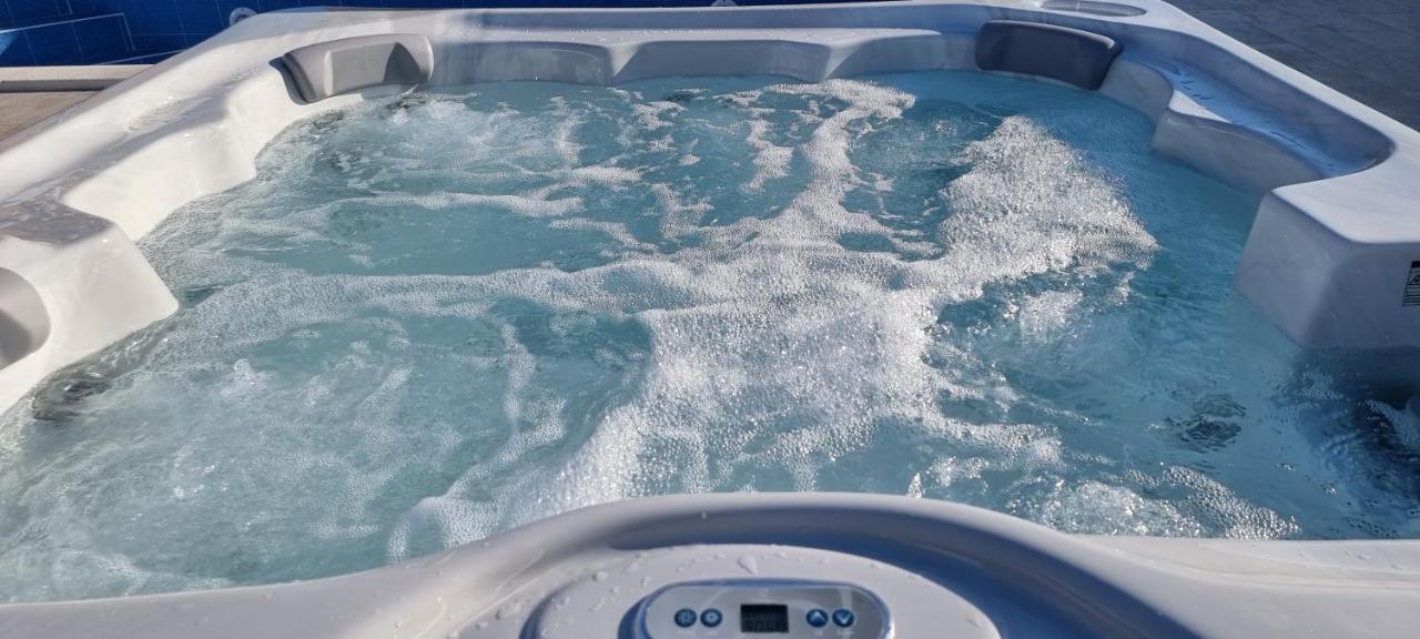 Villa Family And Friends Private Heated Pool With Jacuzzi Zadar Exterior photo