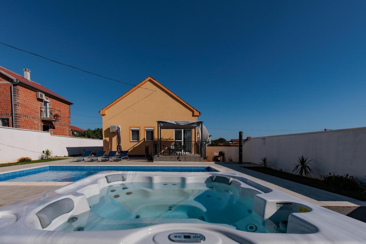 Villa Family And Friends Private Heated Pool With Jacuzzi Zadar Exterior photo