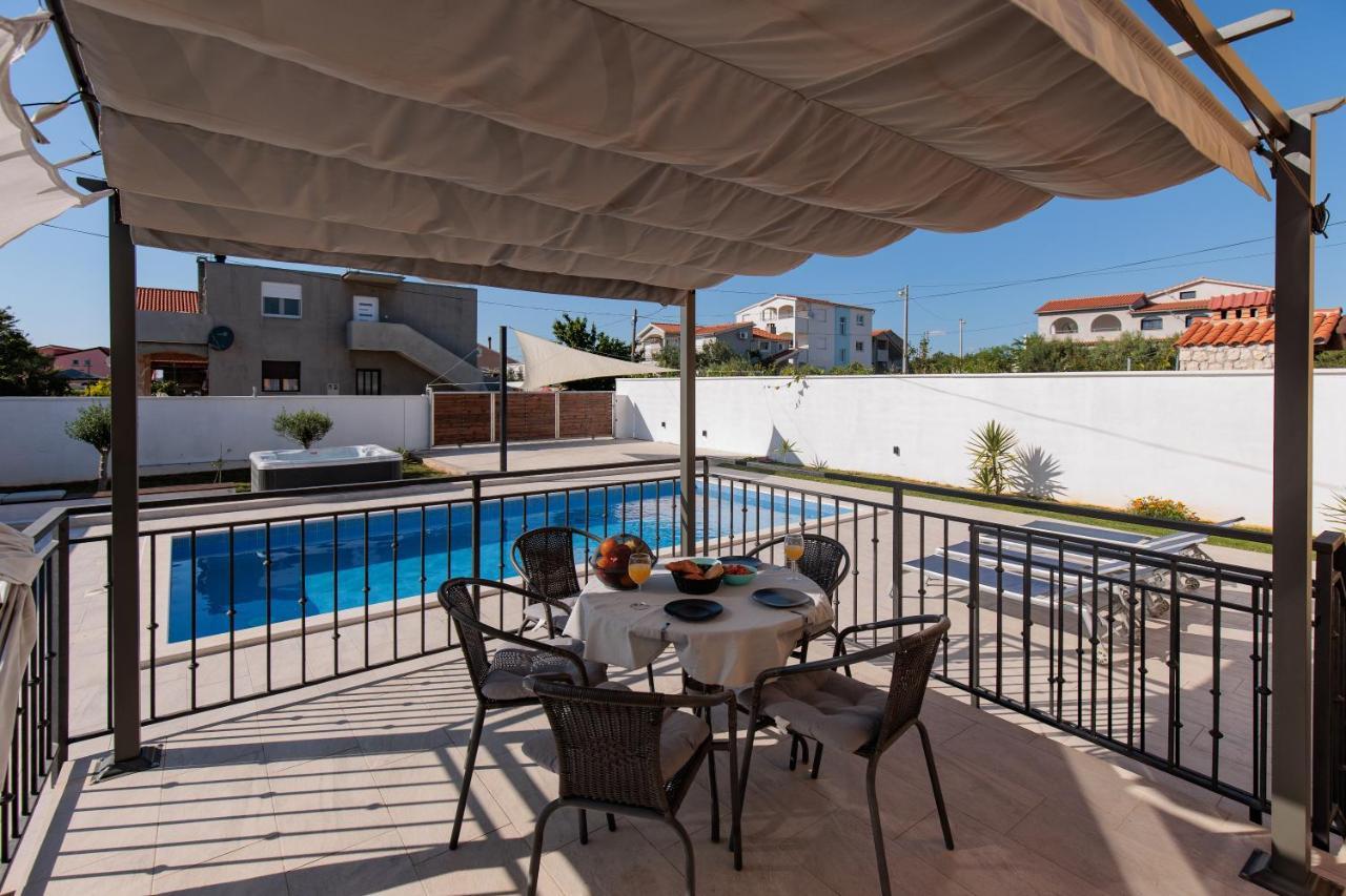 Villa Family And Friends Private Heated Pool With Jacuzzi Zadar Exterior photo