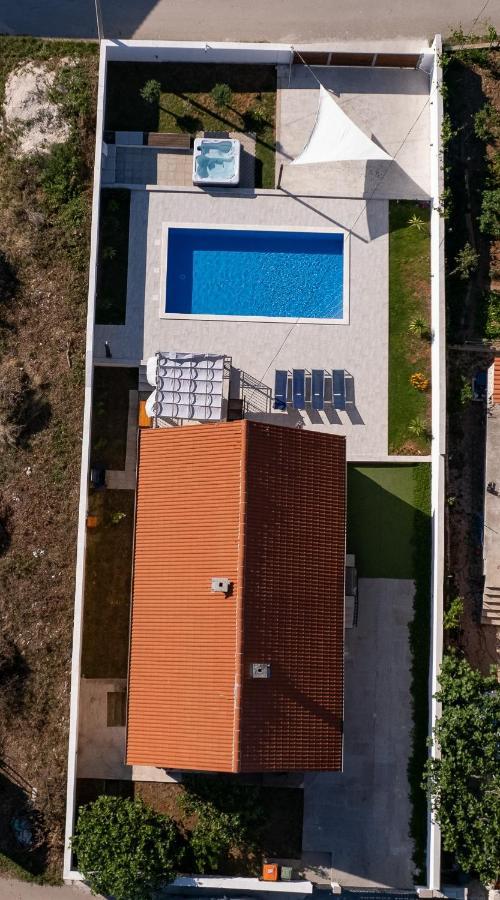 Villa Family And Friends Private Heated Pool With Jacuzzi Zadar Exterior photo