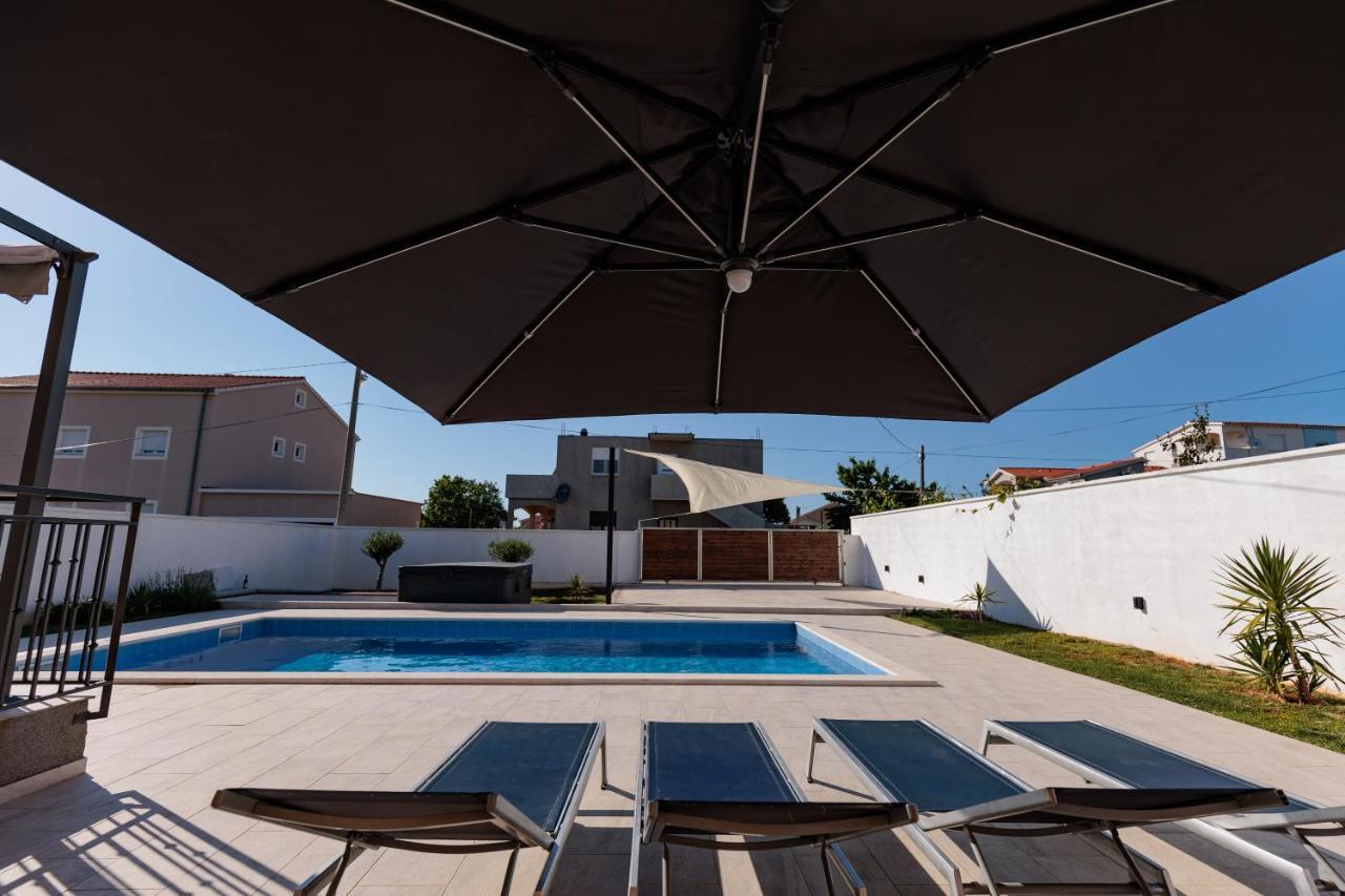 Villa Family And Friends Private Heated Pool With Jacuzzi Zadar Exterior photo